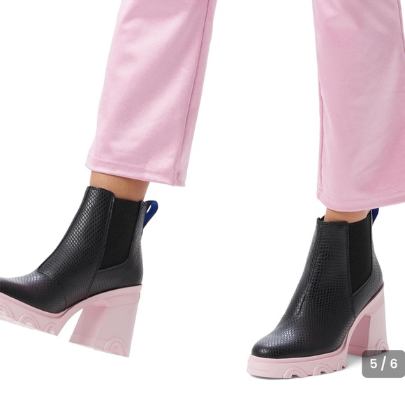 Sorel NWOB Size 8 BREX Heel Chelsea Black & Pink Waterproof Boots - Picture 1 of 8